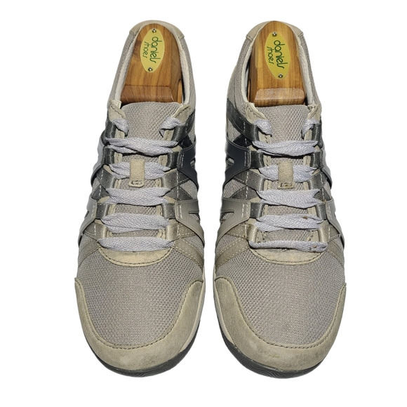 Dansko Henriette Comfort Sneaker Women's Size 7.5-8 W / EU 38 W Lace Up Shoes - Picture 3 of 8